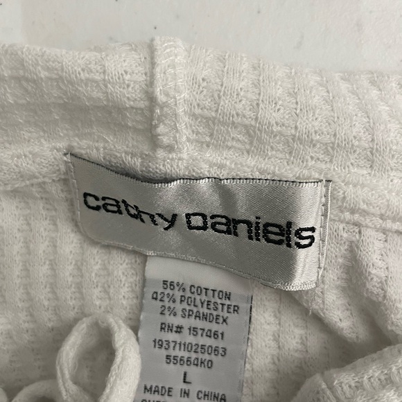 Cathy Daniels Ivory Knit Hoodie with hood Size Large CB-20 - Picture 10 of 10